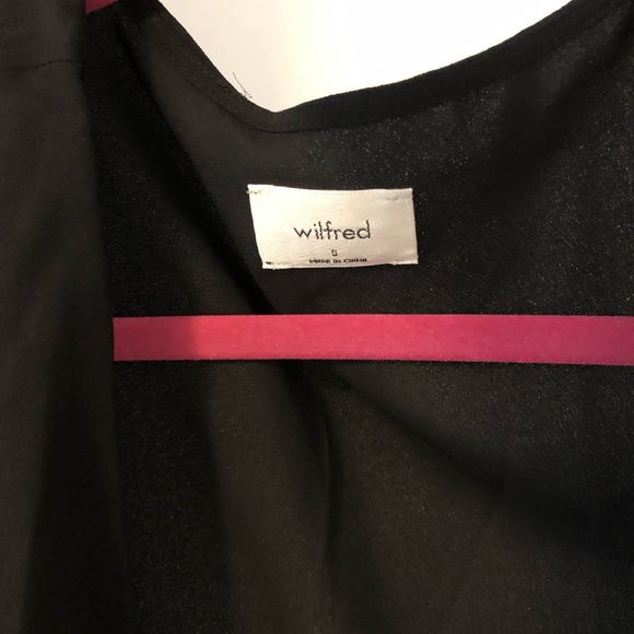 Aritizia blouse - Picture 3 of 3